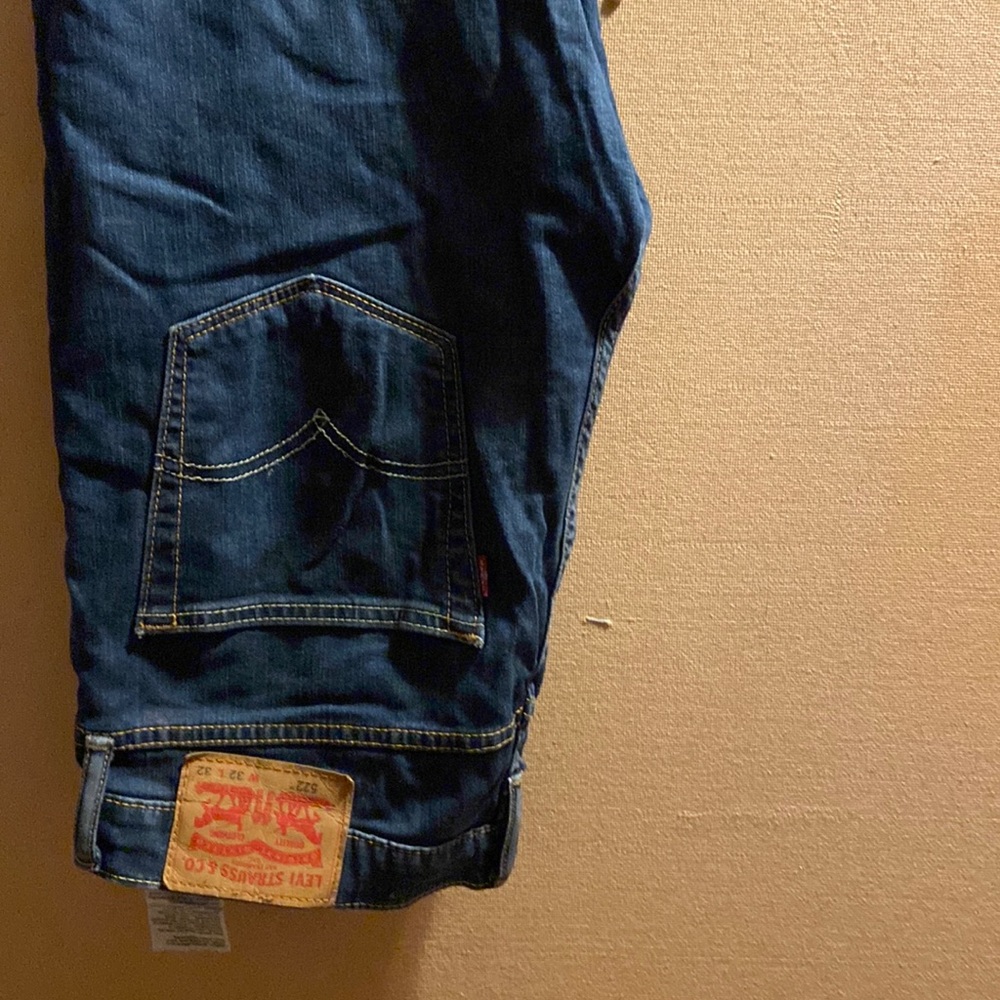 Levi's 32x32 522's
